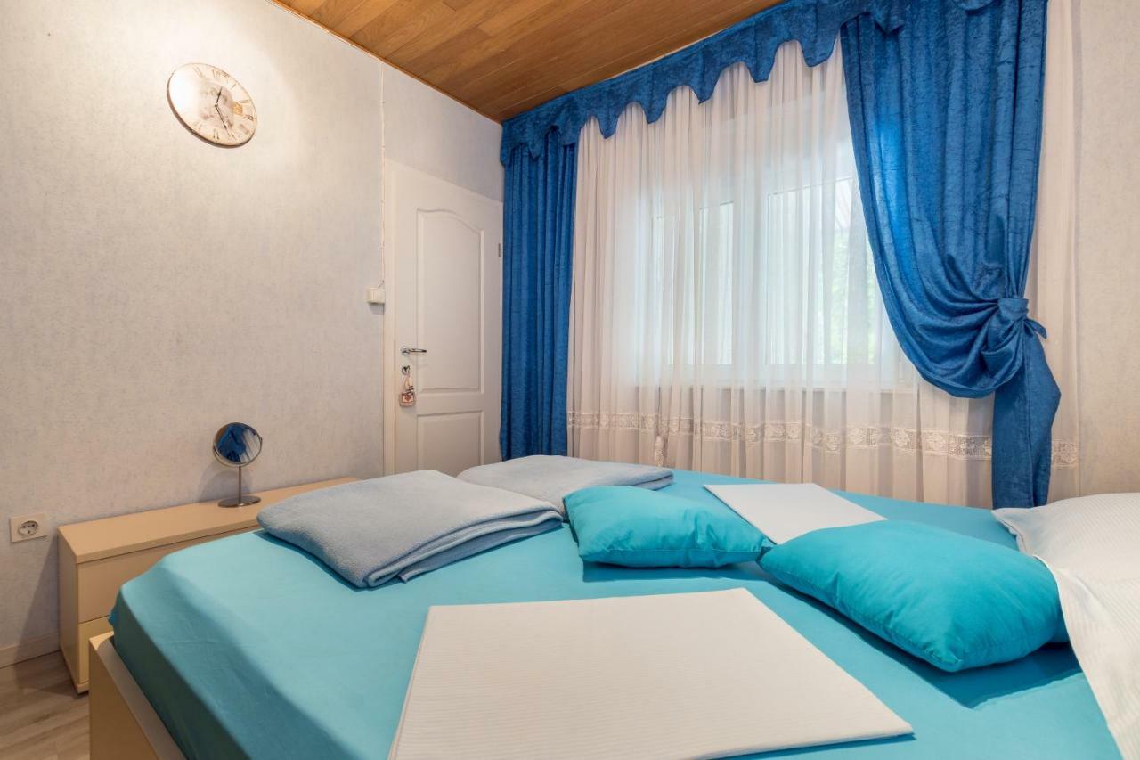 Apartments Ivan Kaštela エクステリア 写真
