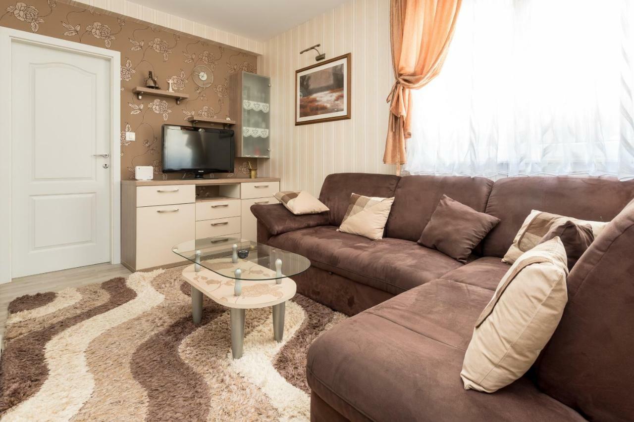 Apartments Ivan Kaštela エクステリア 写真