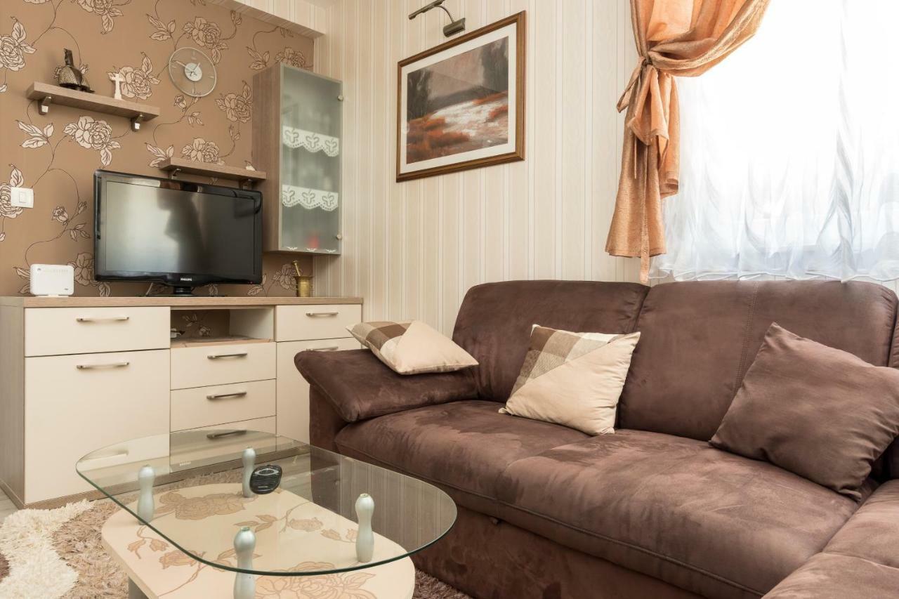 Apartments Ivan Kaštela エクステリア 写真