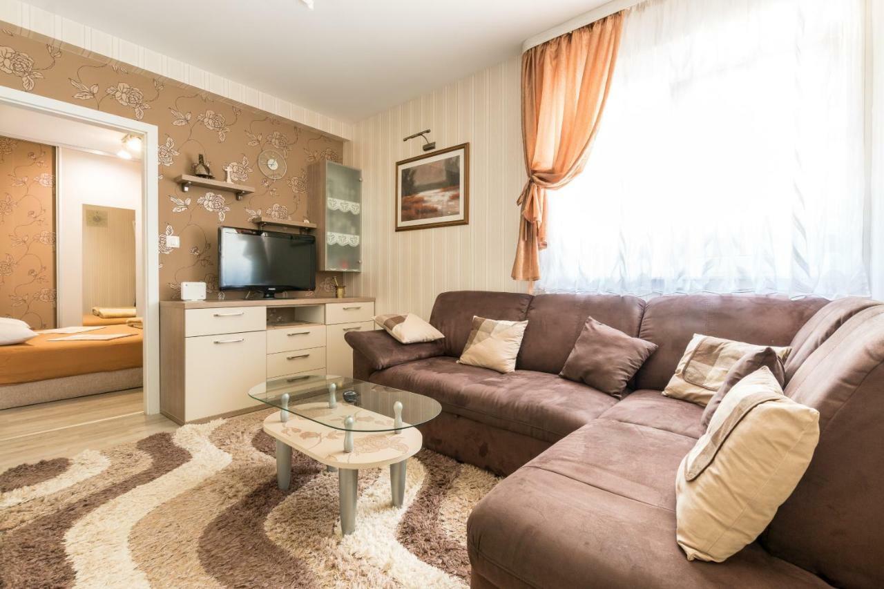 Apartments Ivan Kaštela エクステリア 写真